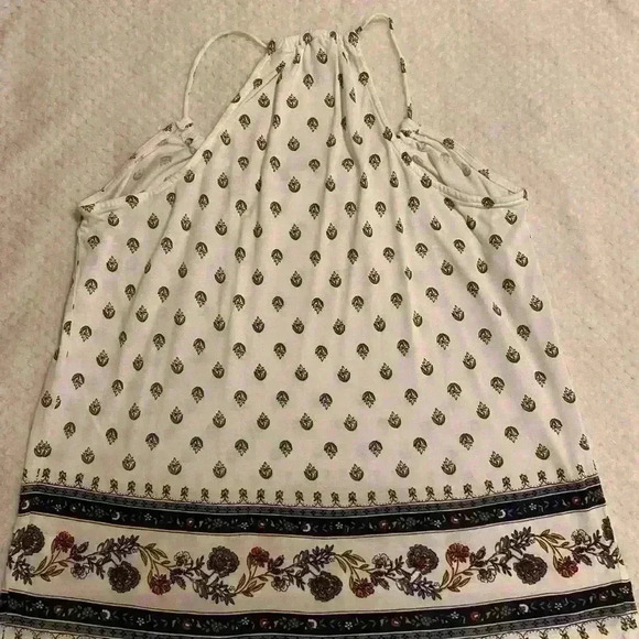 Old Navy tank top with blue & white floral pattern women’s size SP - Picture 5 of 5